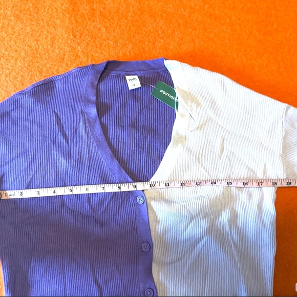 Purple and lilac two-tone ribbed cropped V-neck soft cardigan NWT - Picture 5 of 7